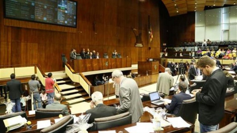 No Orçamento de 2015, aprovado em sessão plenária nesta terça-feira, ainda foram disponibilizados R$ 200 milhões para as demandas da Votação de Prioridades da Participação Popular e Cidadã
