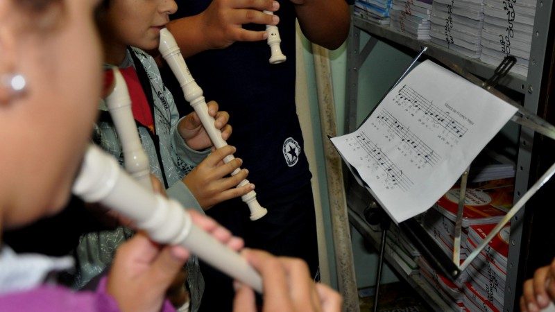 Mais Educação impulsiona a educação musical nos currículos e estimula a formação de orquestras