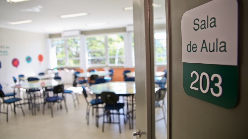Repasse de R$ 40,5 milhões para reformas em 298 escolas inicia segunda?