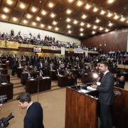 PORTO ALEGRE, RS, BRASIL, 05/02/2019 - Governador Eduardo Leite falou, na tarde dessa terça-feira (05), aos deputados e deputadas durante sessão solene no plenário da Assembléia Legislativa do Estado. Fotos: Itamar Aguiar/Palácio Piratini.