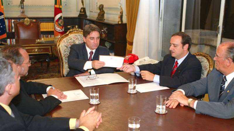 Governador Germano Rigotto em audiência com o presidente da Assembléia Legislativa, deputado Vieira da Cunha, Sanchotene Felice, Luis Fernando Schimidt e Cezar Busatto.