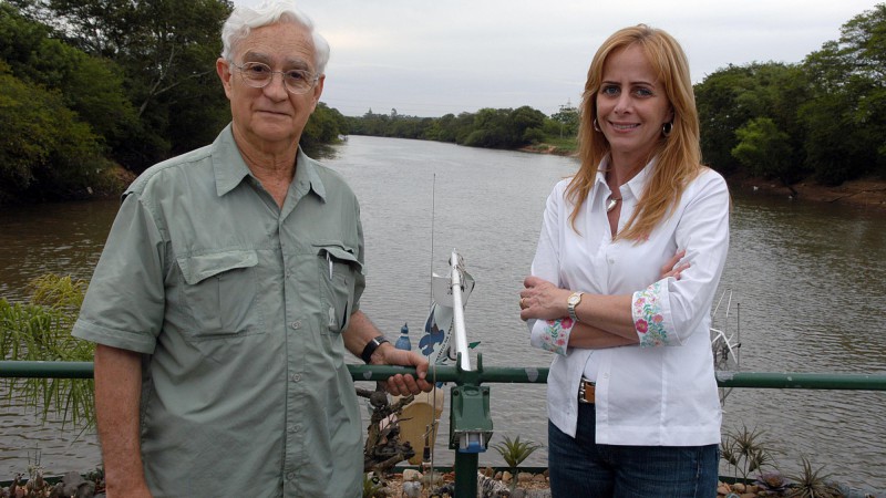 A primeira-dama do Estado, Claudia Rigotto, participa do passeio no barco Martim Pescador. O evento faz parte do projeto Redescobrindo o Rio dos Sinos, desenvolvido pela entidade há dois anos e comemora o Dia do Rio dos Sinos. Presentes, a primeira-dama d