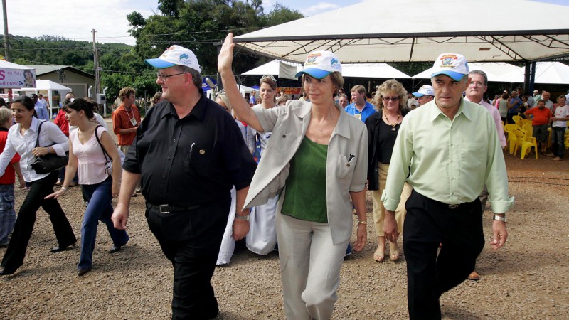 A governadora do Rio Grande do Sul, Yeda Crusius, visita a 3ª Paverama Fest e participa da comemoração dos 19 anos de emancipação do município.
