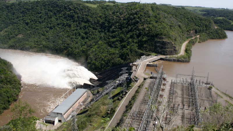 O diretor de Gera&ccedil;&atilde;o do Grupo CEEE, Ricieri Dalla Valentina J&uacute;nior, esteve, nesta sexta-feira (16), em visita &agrave;s obras das usinas da Companhia Estadual de Gera&ccedil;&atilde;o e Transmiss&atilde;o (CEEE-GT), pertencentes ao Sistema Jacu&iacute;,   composto por dez usinas, que,