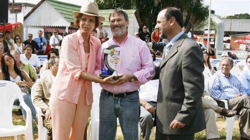 Diretor do Parque Assis Brasil recebe prêmio durante Congresso Internacional de Zootecnistas, no dia 29, em Londrina O diretor do Parque de Exposições Assis Brasil, em Esteio, Paulo Demoliner, recebe, no próximo dia 29, o Prêmio José Francisco
