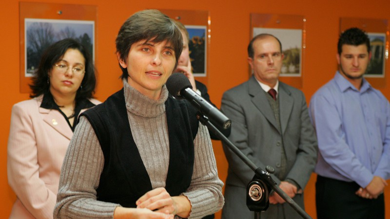 A presidente do Comitê de Ação Solidária, Tarsila Rorato Crusius representando a Governadora Yeda Crusius, durante a formatura da 3° Turma do Projeto Pescar.
