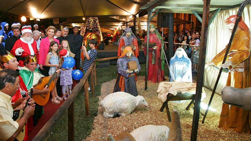 A governadora Yeda Crusius durante a solenidade de abertura do Natal na Praça 2008, na Praça da Matriz, em Porto Alegre.
