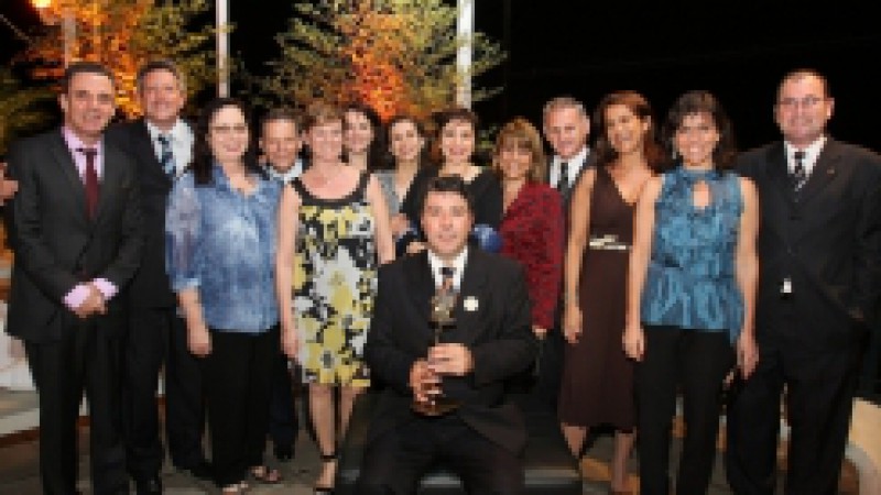 O Banrisul recebeu o Top de Marketing 2008, na categoria Bancos, durante o evento de premiação realizado na noite de quarta-feira (26), no Teatro do Bourbon Country, em Porto Alegre, promovido pela Associação dos Dirigentes de Vendas do Brasil (ADVB-RS).