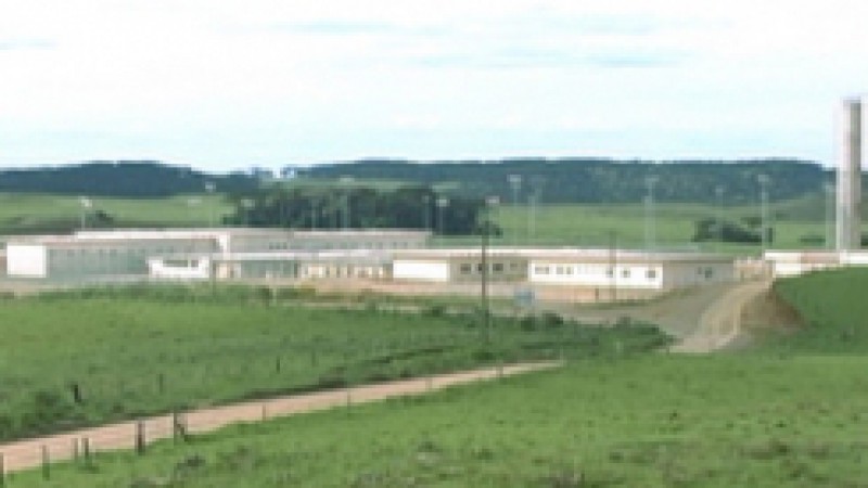 O mau tempo inpediu a governadora Yeda Crusius de embarcar para Caxias do Sul, para a solenidade de inauguração da Penitenciária Regional de Caxias do Sul, nesta manhã, na localidade de Apanhador-Rincão das Flores, distante 30 quilômetros da sede do
