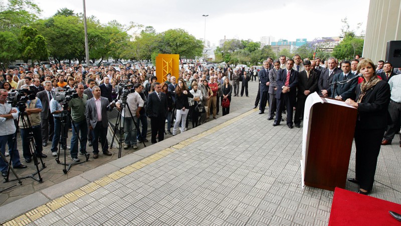 Governadora Yeda Crusius, durante solenidade de lançamento do Novo Detran Público, na Secretaria da Segurança Pública.