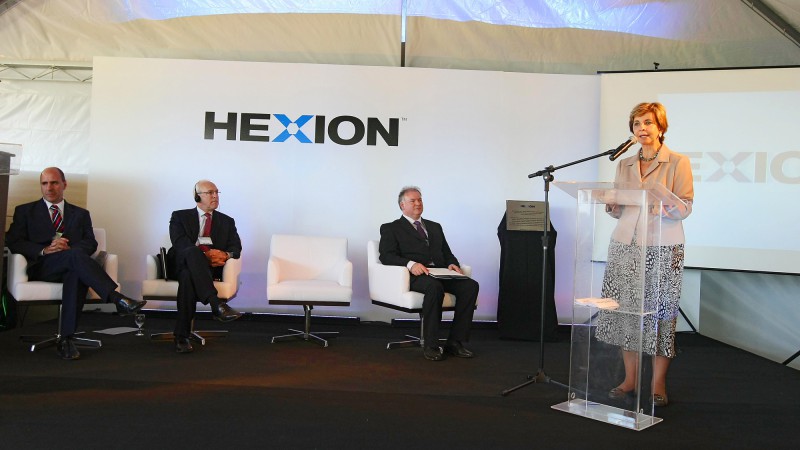 A governadora Yeda Crusius discursa durante a solenidade de inauguração da Unidade da Hexion, em Montenegro.