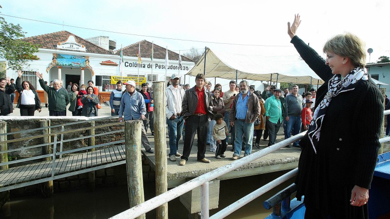 A governadora Yeda Crusius, visita a Ilha da Pintada durante solenidade para a assinatura do decreto que institui o Departamento de Pesca e Aquicultura junto à Secretaria Estadual da Agricultura, da Pesca e do Agronegócio, na Colônia de Pescadores Z5.