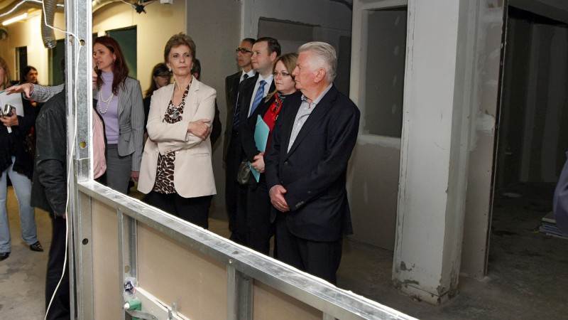 A governadora Yeda Crusius durante visita ao Hospital Geral de Sapiranga.