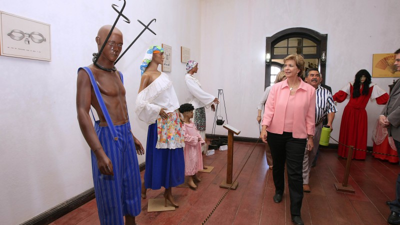 A governadora Yeda Crusius, durante visita ao parque histórico general Bento Gonçalves, no município de Cristal.