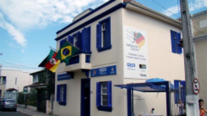 A Casa do Artesão de Novo Hamburgo, coordenada pela Fundação Gaúcha do Trabalho e Ação Social (FGTAS), desenvolveu uma extensa programação de aniversário durante o fim de semana. Foram realizadas minioficinas de diversas técnicas, orientações e