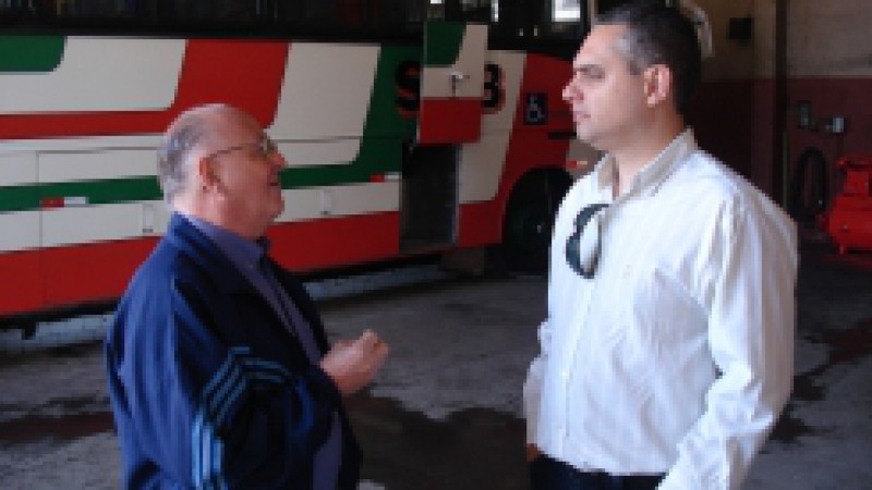 O Diretor de Transportes Rodoviários do Daer, Saul Sastre, e o coordenador adjunto, José Celso Paim estiveram na quinta-feira (3), em Encruzilhada do Sul, visitando a estação rodoviária e a empresa Expresso SB. Na rodoviária, o administrador Edegar Veiga
