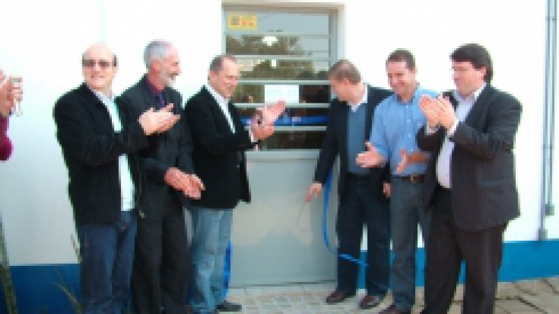 As novas instalações do Escritório Regional da Emater/RS-Ascar Erechim e a Unidade de Certificação, localizadas na Avenida Sete de setembro, 1107 (junto ao prédio do DAER) foram inauguradas nesta sexta-feira (16). O ato contou com a presença do