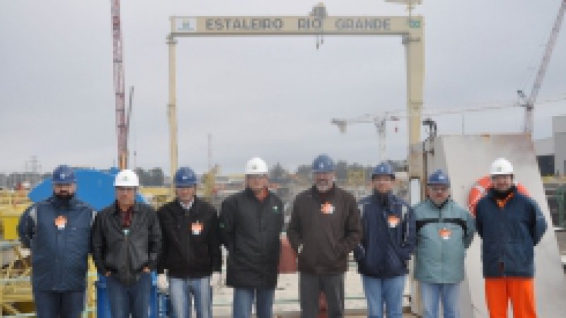 A diretoria da Superintendência do Porto do Rio Grande visitou, nesta quarta-feira (08), o estaleiro da cidade. O convite da administração do Polo Naval do Rio Grande à autoridade portuária foi avaliado como fundamental para a proximidade entre ambos e o