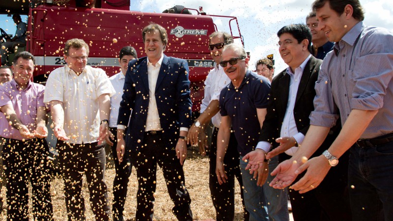 23.03.2012 Governador Tarso Genro participa da Abertura Oficial da Colheita da Soja no Munic&iacute;pio de Tupanciret&atilde;