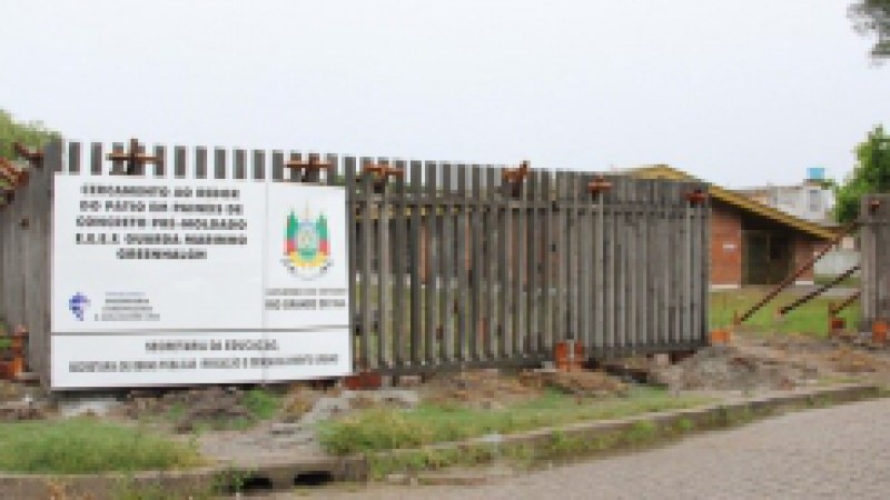 Sete escolas estaduais da região sul do Estado serão reformadas pela Secretaria de Obras Públicas, Irrigação e Desenvolvimento Urbano (SOP). A iniciativa tem um investimento R$ 1,6 milhão e irá beneficiar os municípios de Rio Grande, São José do Norte,