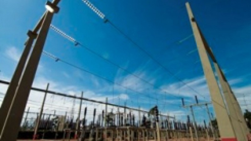 O Governo do Estado inaugura, na próxima terça-feira (05), às 14h30, na BR-116, Km 298, a subestação da CEEE, em Guaíba. A obra, que garante melhoria no fornecimento de energia elétrica para região, será entregue à comunidade pelo governador Tarso Genro.