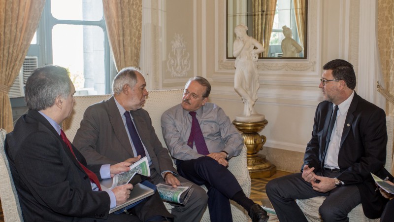 09.09.2013 Governador Tarso Genro recebe o presidente da CAPES, Sr. Jorge Guimarães no Palácio Piratini
