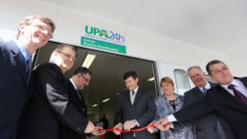 A população de Canoas passa a contar, a partir desta quinta-feira (26), com a segunda Unidade de Pronto Atendimento 24 horas (UPA) do município. Com capacidade de até 150 atendimentos por dia, o serviço inaugurado no bairro Guajuviras é a sétima UPA 24