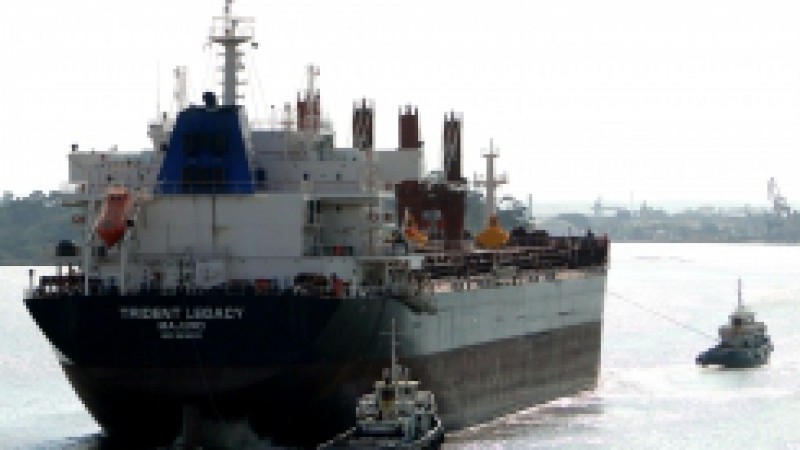 O mercante Tridente Legacy chegou ao Porto da Capital, na manhã desta quarta-feira (21), com 12 mil toneladas de matéria-prima para a produção de fertilizantes. A saída do Navio Dona Maria do Cais Navegantes do Porto de Porto Alegre, na tarde desta