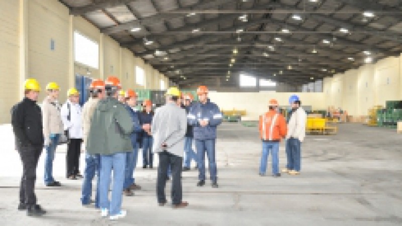O Porto do Rio Grande recebeu, nesta terça-feira (27), um grupo da empresa Metso, responsável por cinco plantas do projeto de expansão da CMPC Celulose Riograndense, em Guaíba. Entre os representantes da empresa que visitaram o Porto Novo, estavam suecos