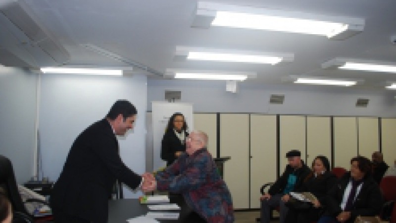 Evangélicos, católicos, umbandistas, judeus, budistas e ateus reuniram-se nesta quinta-feira (15) para tomar posse no Comitê Estadual de Diversidade Religiosa. Coordenado pela Secretaria da Justiça e dos Direitos Humanos (SJDH), o comitê é composto ainda