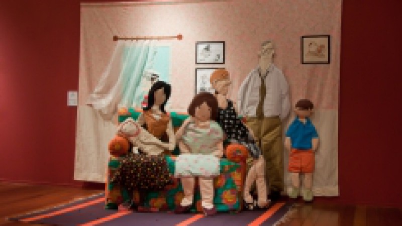 A riqueza de personagens do escritor gaúcho - e porto-alegrense - de 76 anos, Luis Fernando Verissimo, é o tema da exposição Luis Fernando Humoríssimo: Uma homenagem por cima dos panos, que pode ser visitada por mais um mês no Centro Cultural CEEE Erico