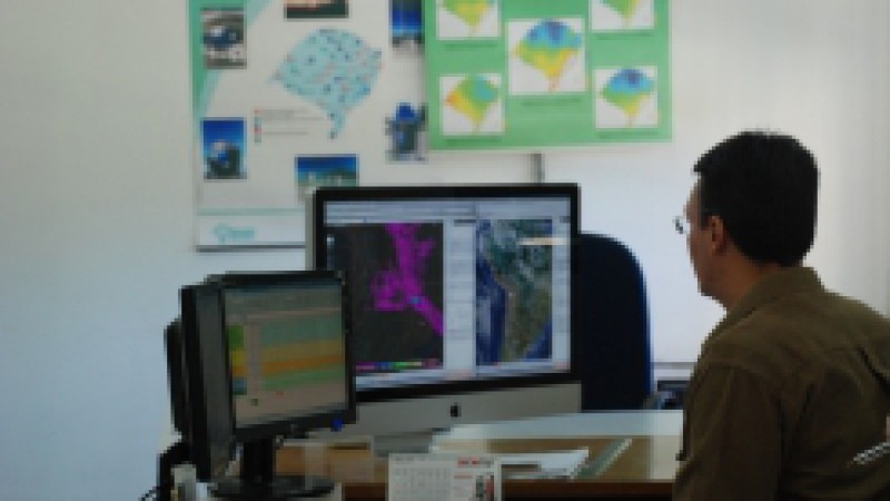 O Centro Estadual de Meteorologia (CemetRS) passa por um amplo processo de modernização com aquisição de novos equipamentos, novos projetos e chegada de novos pesquisadores. Atualmente, o centro possui uma equipe formada por quatro meteorologistas,