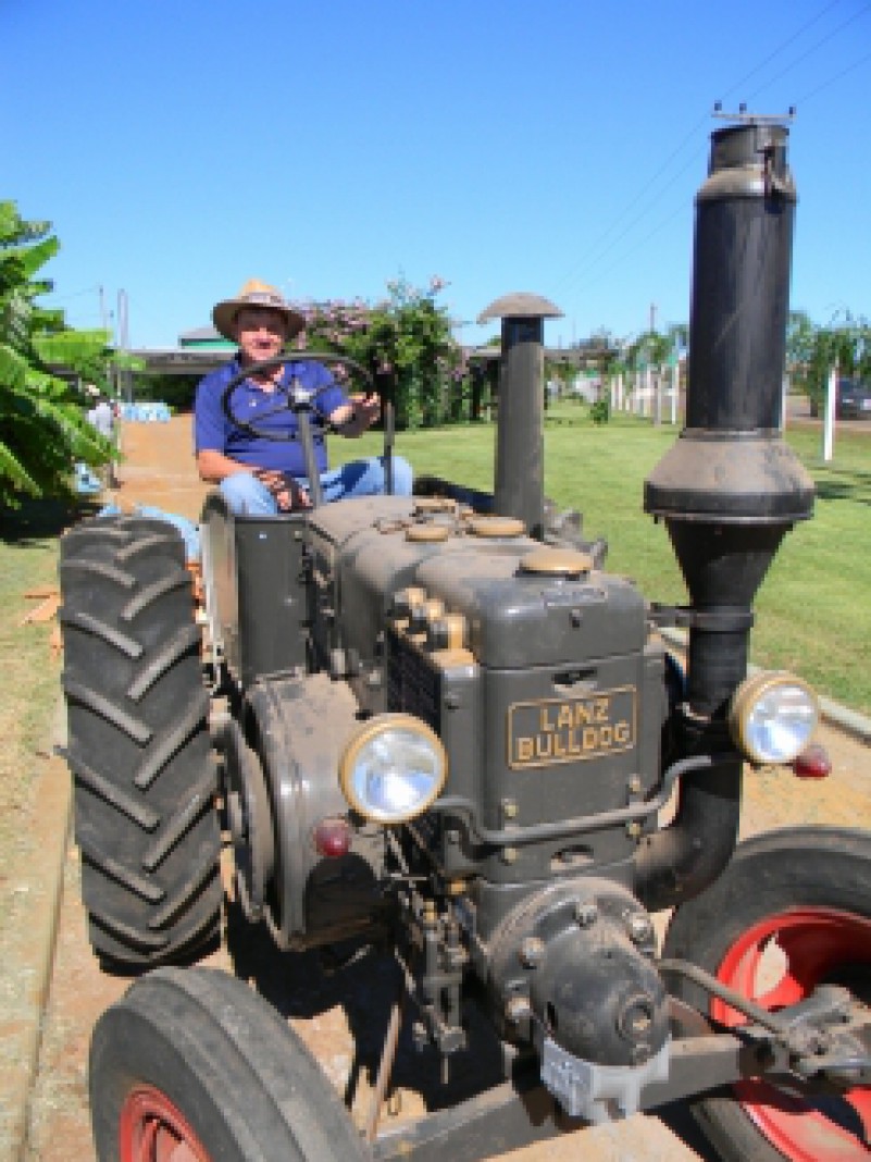 Uma relíquia construída na década de 1930, na Alemanha, estará em exposição na Expodireto Cotrijal, de 4 a 8 de março, em Não-Me-Toque. O octogenário, porém imponente, trator Lanz Bulldog, movido à banha, é uma das atrações da parcela Sucessão Rural,