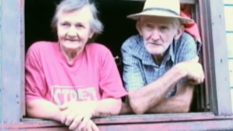 Os falares germânicos na região colonial do Rio Grande do Sul são o foco do documentário inédito na televisão Berlim Brasil, exibido no Recortes TVE deste sábado (26), às 22h. O filme, dirigido por Renata Heinz e Martina Dreyer, narra a história e a