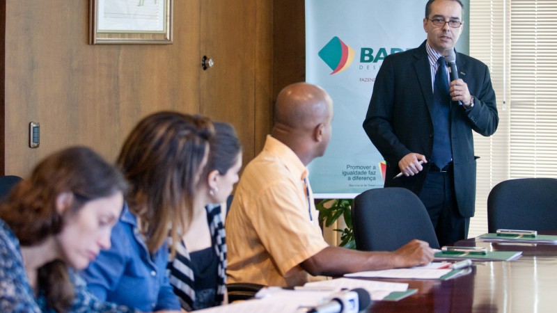 07.03.14: O presidente do Badesul, Marcelo Lopes, apresenta os resultados financeiros da instituição no exercício 2013.