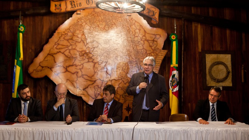 PORTO ALEGRE, RS, BRASIL, 08.05.14: Governo do Estado promove encontro com diplomatas sobre a Copa do Mundo. Com a fala, vice-governador Beto Grill. Foto: Alina Souza/Palácio Piratini