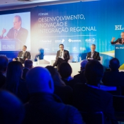 Autoridades falaram sobre a necessidade da criação de um fundo federal destinado a financiar investimentos em infraestrutura na