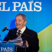 No debate promovido pelo jornal espanhol El País, ex-presidente falou sobre progresso o Brasil do século 21