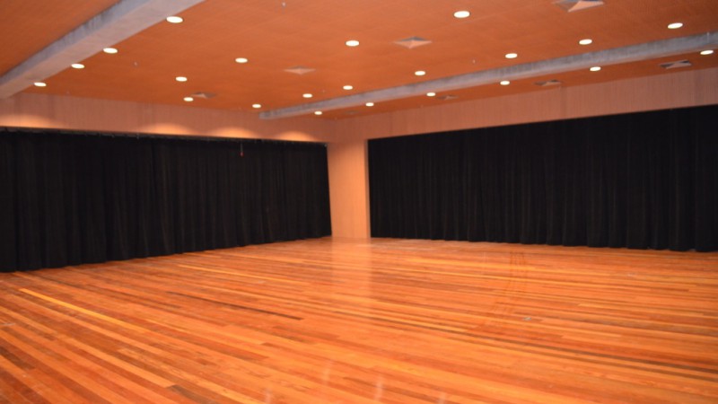 Sala da Música contempla o salão principal, quatro salas para estudos individuais, sala para a guarda de instrumentos musicais, musicoteca e dois camarins
