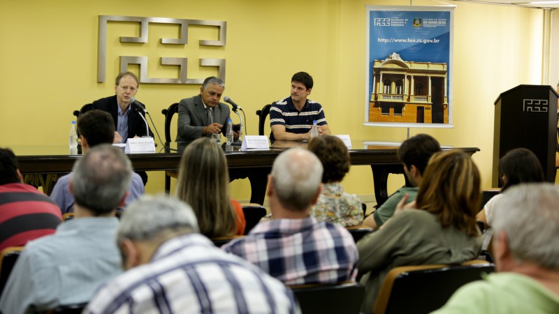 PORTO ALEGRE, RS, BRASIL, 08.10.14: Fundação de Economia e Estatística do Rio Grande do Sul - FEE, lança uma nova ferramenta para banco de dados. Foto: David Alves/Palácio Piratini