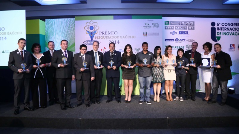 Destaques da pesquisa científica gaúcha receberam premiação no Salão de Convenções da Fiergs