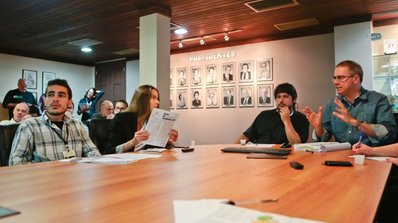 PORTO ALEGRE, RS, BRASIL, 13.11.2014: FEE divulga a Carta de Conjuntura do mês de novembro. Foto: Andressa Moreira/Especial Palácio Piratini