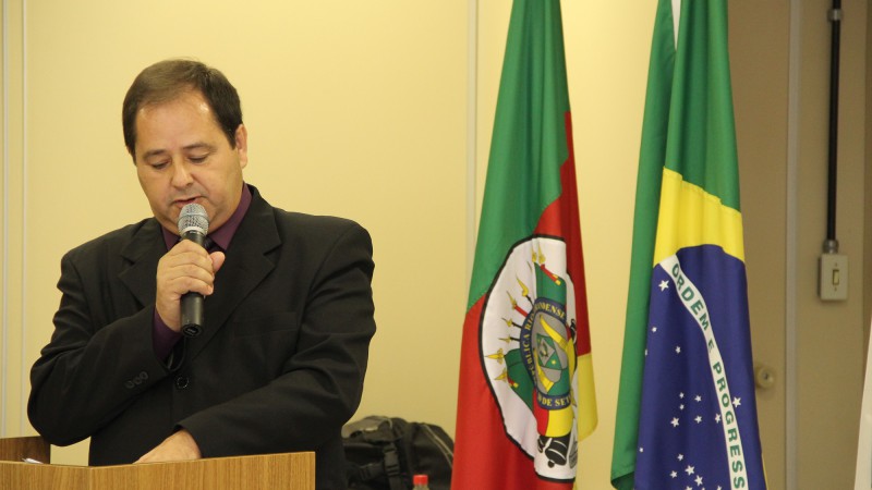 Bacharel em Direito, Ivan Poggere &eacute; aposentado da Pol&iacute;cia Civil e atuou tamb&eacute;m por dez anos na Brigada Militar