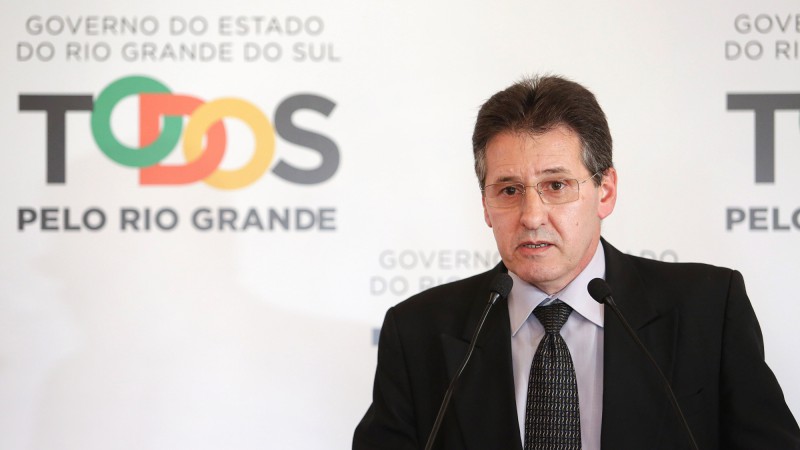 PORTO ALEGRE, RS, BRASIL 13.08.2015: Governador José Ivo Sartori participou, na tarde desta quinta-feira(13), da solenidade para anúncio de execuções das demandas da Consulta Popular 2015 e dos Programas da Secretaria de Desenvolvimento Rural e