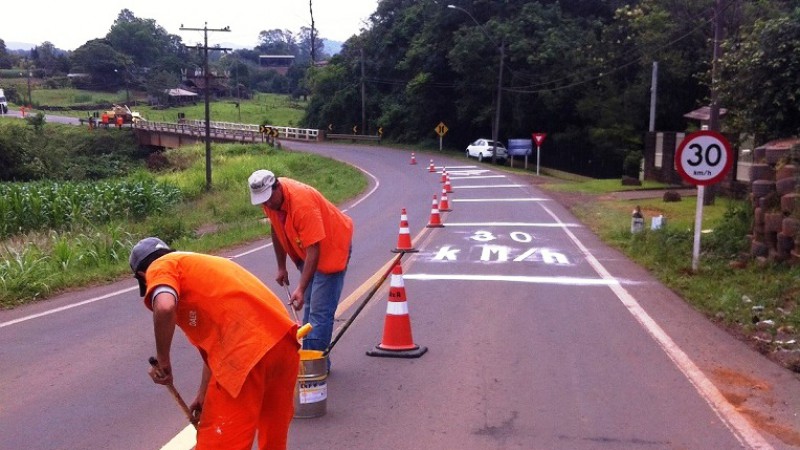 Obras e serviços do Daer