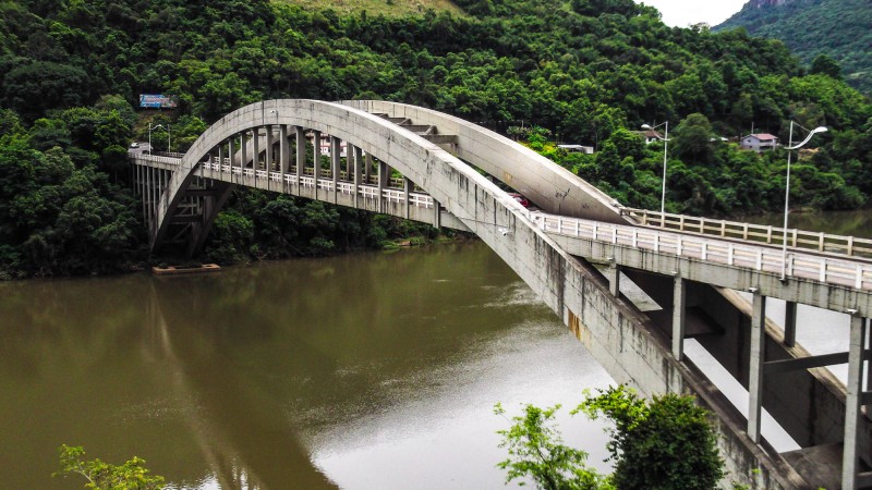 reparos em ponte