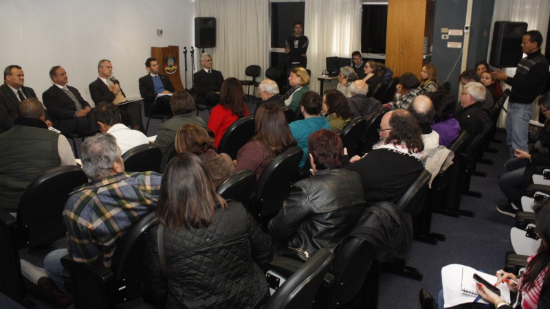 No encontro, o governo ressaltou os investimentos em educa&ccedil;&atilde;o e as medidas de combate &agrave; sonega&ccedil;&atilde;o