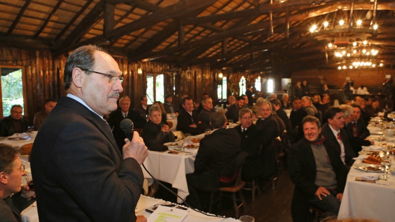 PORTO ALEGRE, RS, BRASIL 09.06.2016: Com participação do governador José Ivo Sartori, o Conselho Estadual de Cooperativismo (Cecoop), empossou, nesta quinta-feira (9), em solenidade no Galpão Crioulo do Palácio Piratini, os seus novos membros. O