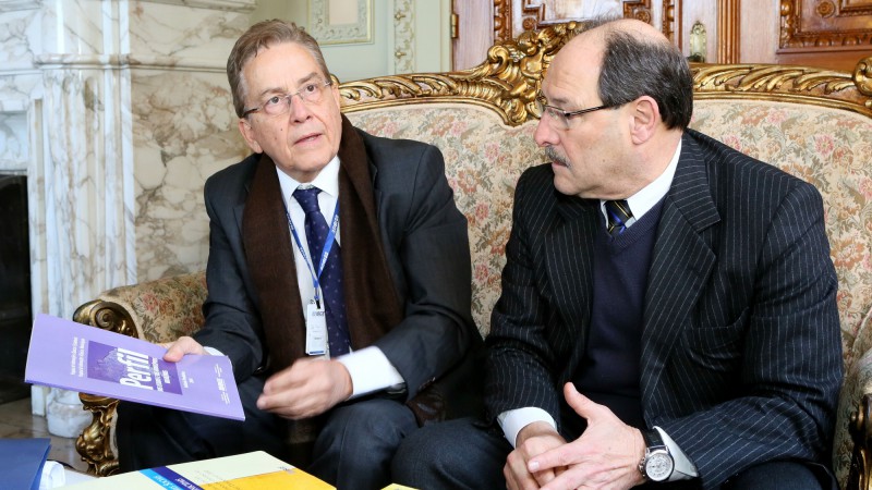 PORTO ALEGRE, RS, BRASIL 21.07.2016: O governador José Ivo Sartori se reuniu com o novo presidente do Instituto Brasileiro de Geografia (IBGE), Paulo Rabello de Castro, nesta quinta-feira (21), Além de Castro se apresentar oficialmente ao líder do