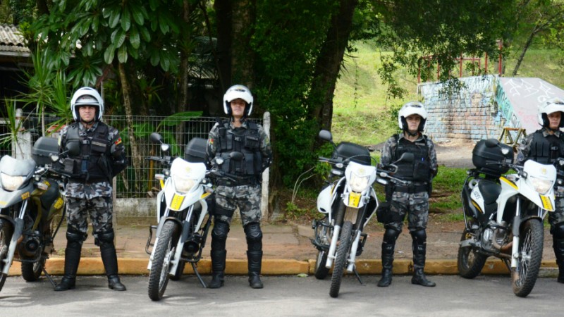 Ronda Ostensiva com motocicletas reforça ação da BM no Vale do Sinos